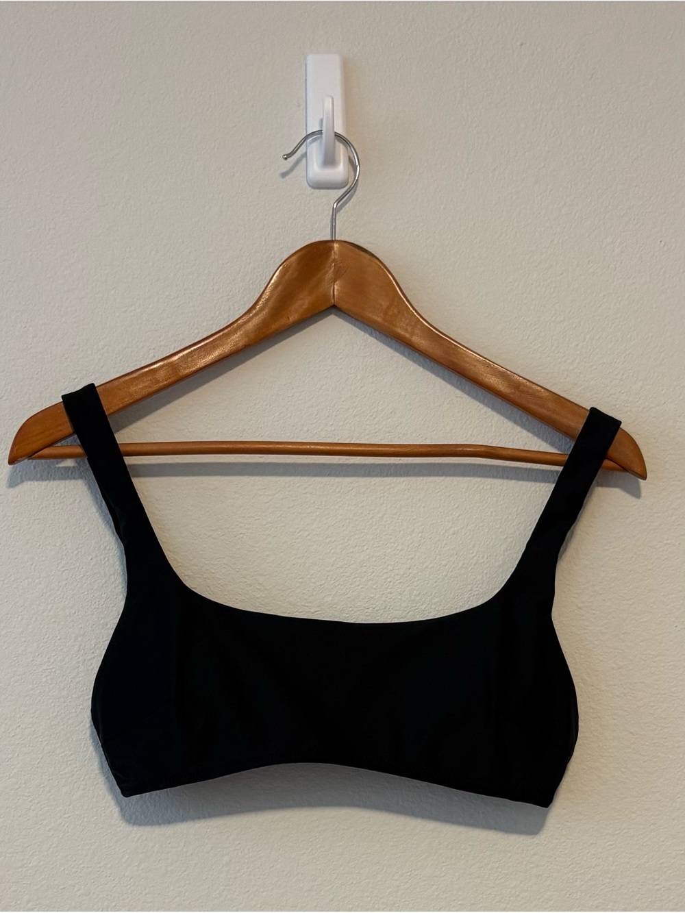 Aerie Black Scoop Bikini Top size Medium
